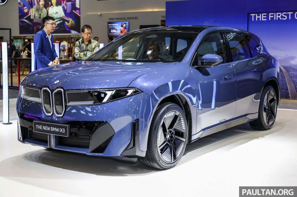 Ảnh thực tế BMW iX3 2026 dành cho thị trường ĐNÁ: Sạc đầy chạy hơn 800 km, giá quy đổi 3,3 tỷ đồng